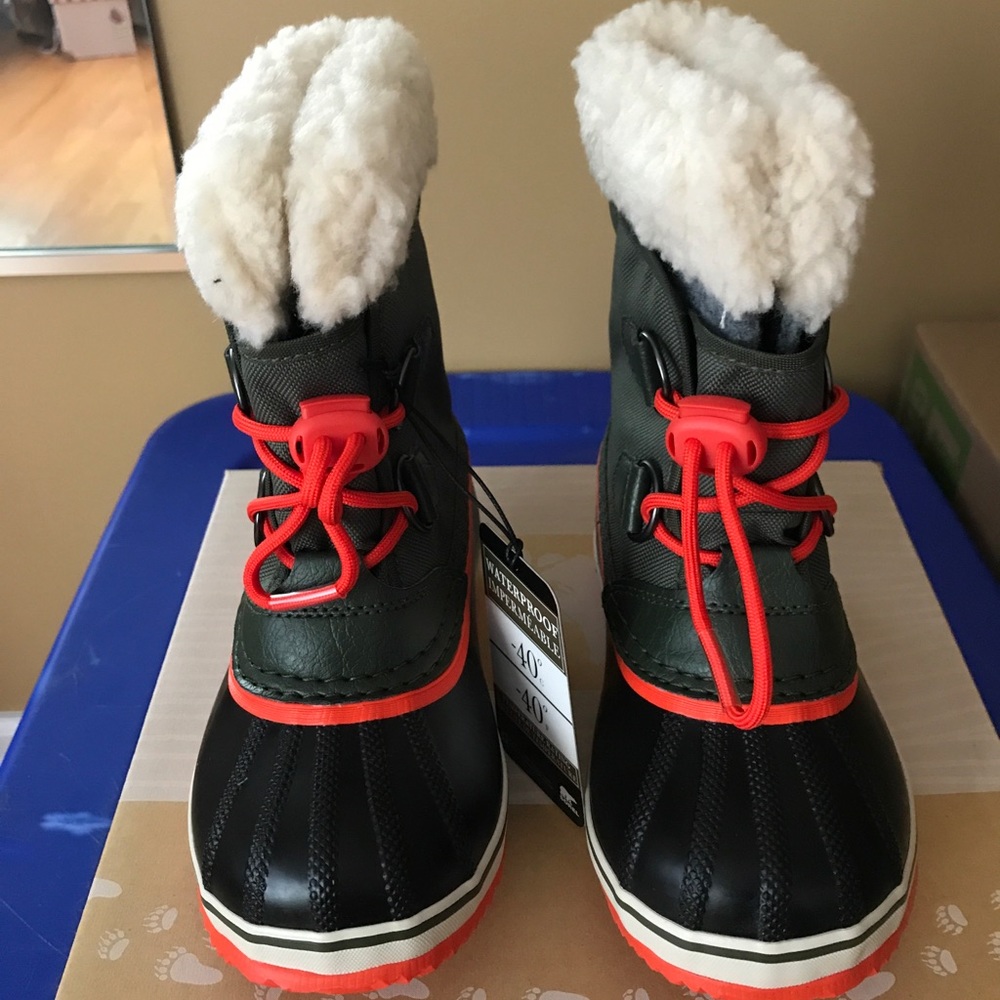 NIB Sorel Kids Yoot Pac Nylon-K Snow Boot